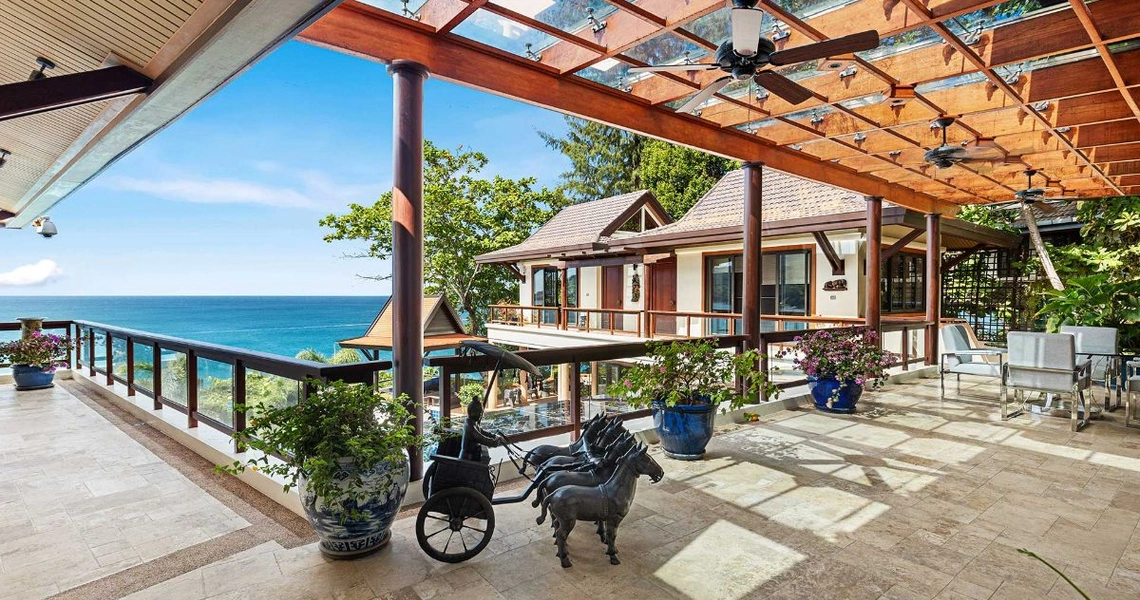 Ocean Front Villa - Relaxing area