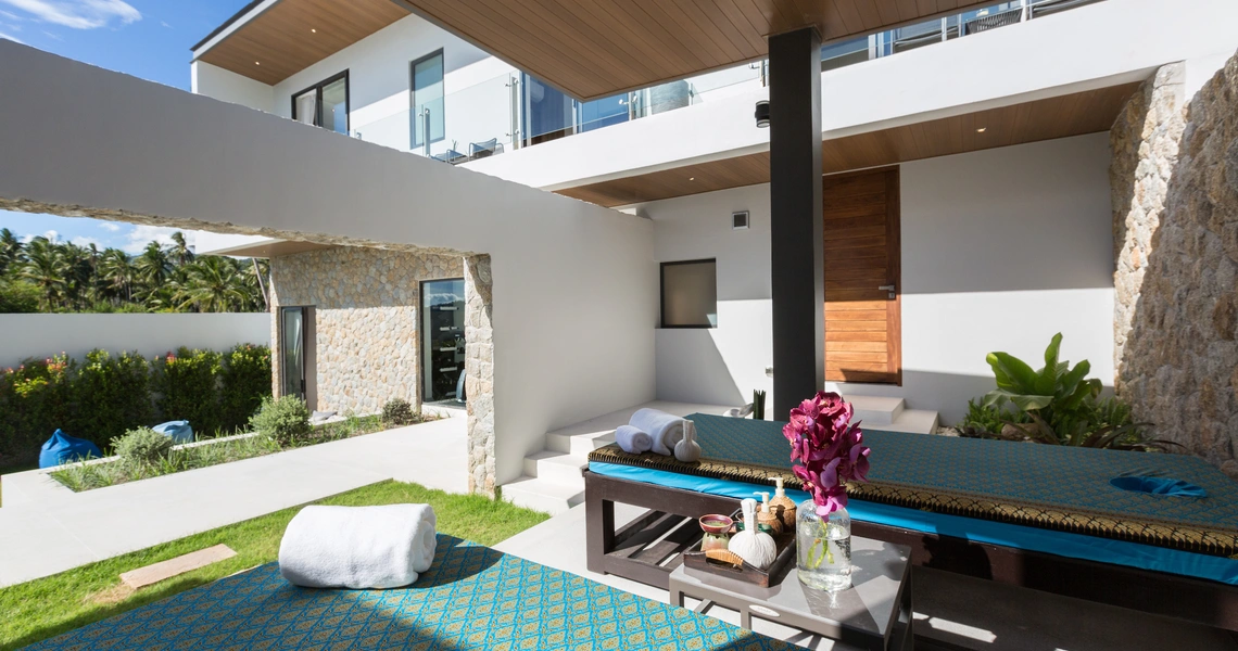Ultra-Luxury 7 Bedroom Beachfront Villa Samui - Out door massage pavilion