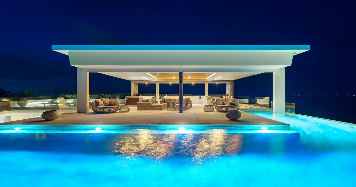 Samujana Villa - Sala night time