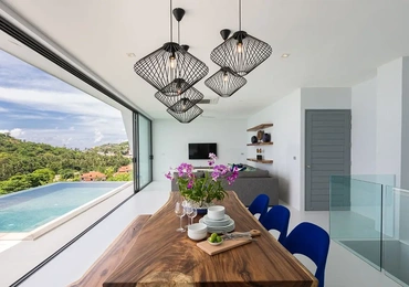 Villa Dahlia - Dining table