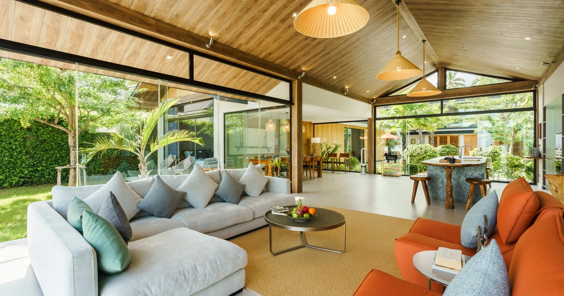 Luxury villas on Samui 5 Bedroom Beachfront Villas in Baan Talay living area