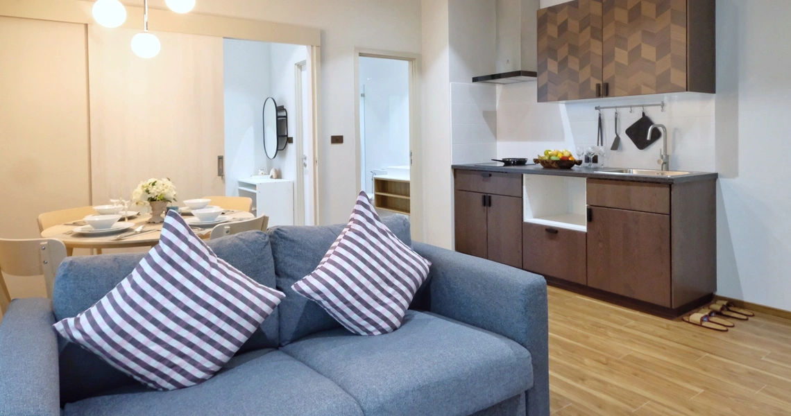 Title Halo - C Living area