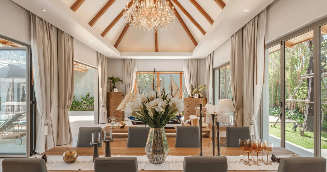 Anchan Burgundy – Living area