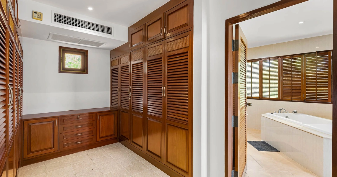 Nakathani Villas - Bathroom