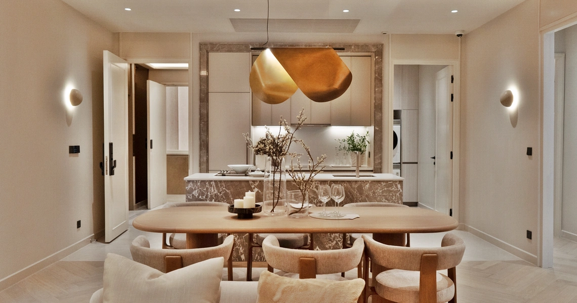 STILL Sukhumvit 20-Dining table