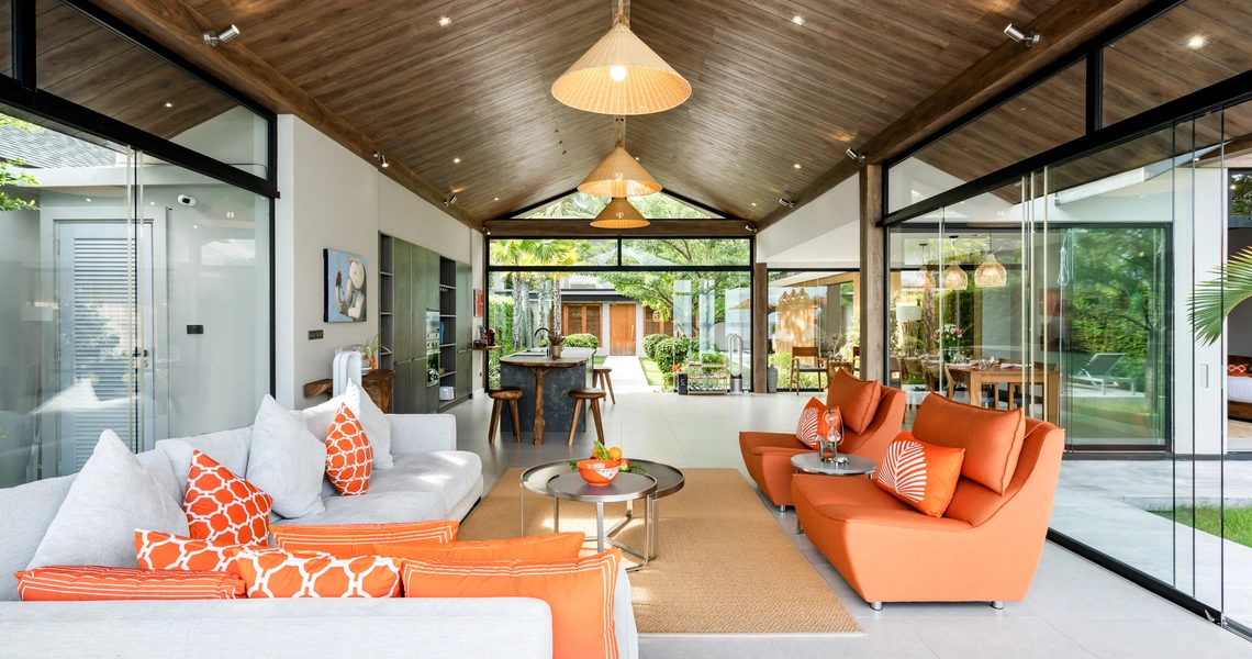 Luxury villas on Samui 5 Bedroom Beachfront Villas in Baan Talay living area