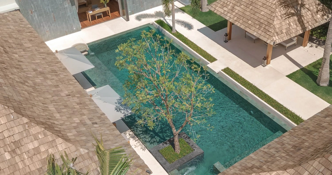 Anchan Burgundy – Swimming pool