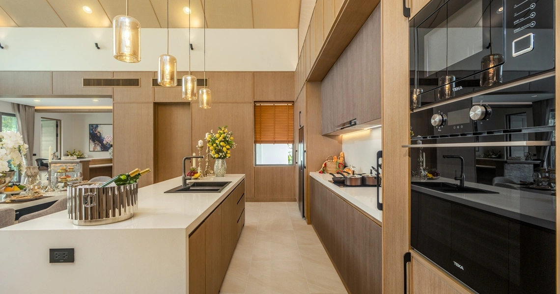 Erawana Grand - Kitchen area