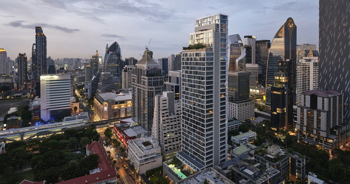 Scope Langsuan ultraluxury Bangkok condo - exterior