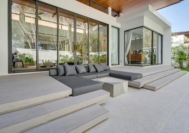 Botanica Modern Loft ll luxury villa - sunken sala