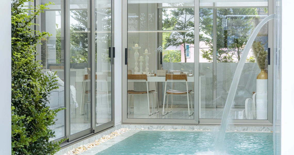 Luxury villas on Phuket The Residence Swimming pool