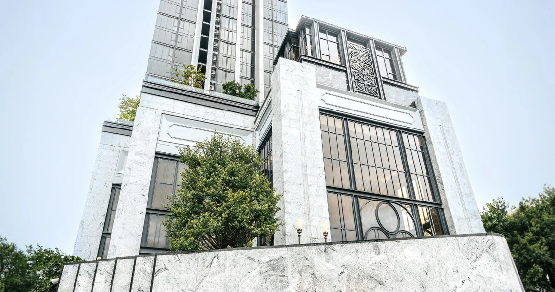 Hyde Heritage Thonglor Bangkok luxury condo - building exterior