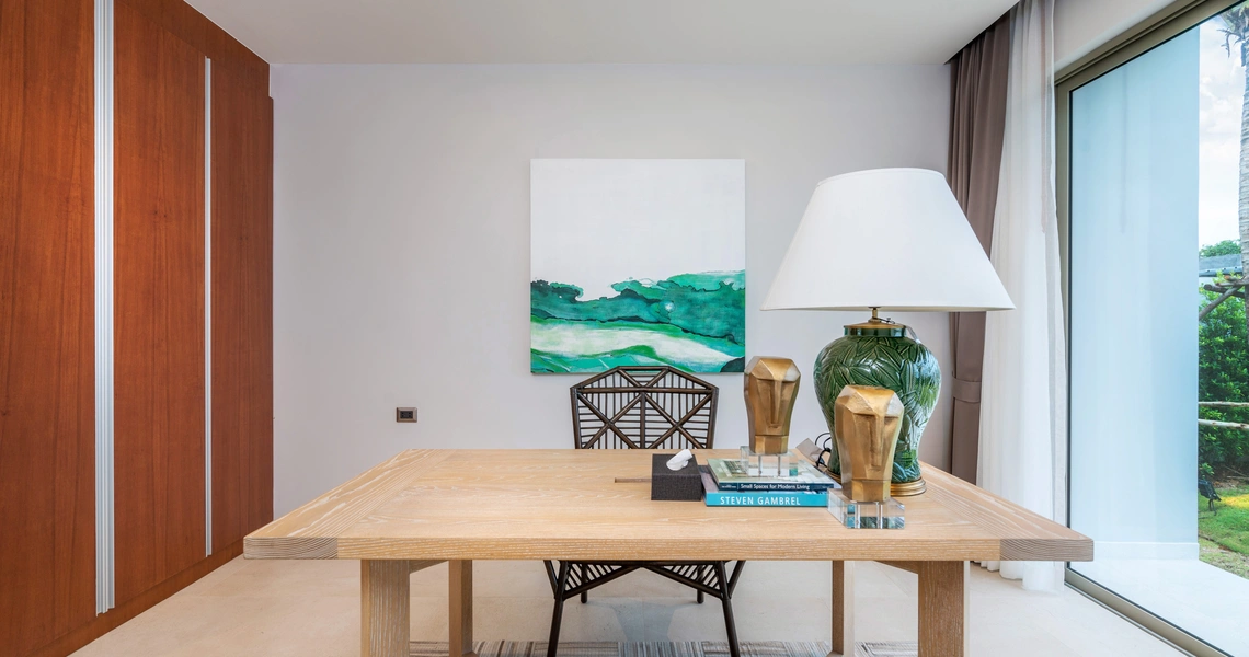 Botanica Lakeside II - Working Area