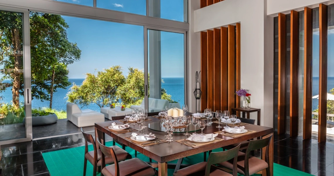 Villa Mayavee  Kamala Headland - Dinning table sea view