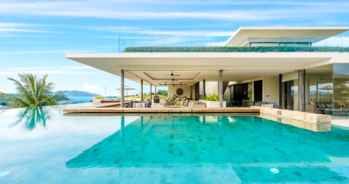 Luxury villas on Samui 6 Bedroom Pool Villa in Samujana swimming pool