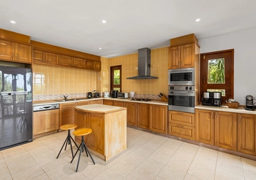Nakathani Villas - Kitchen