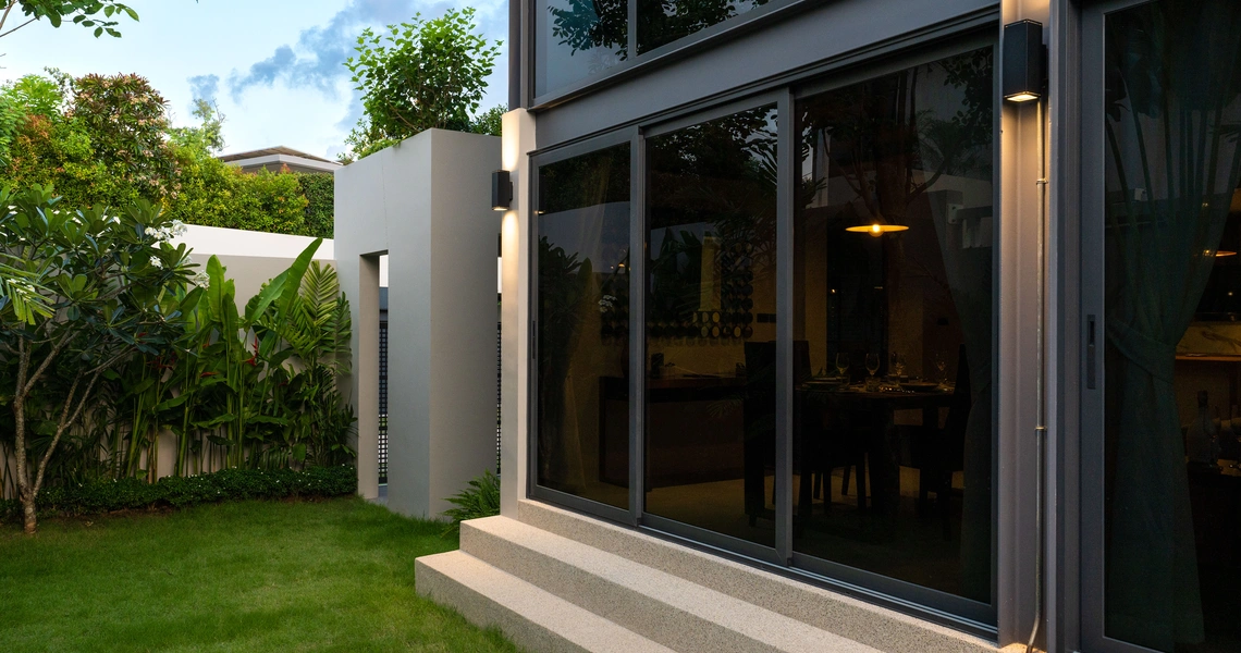 Riverhouse Phuket villas greenery - Office desk