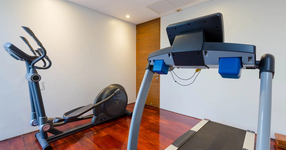 Stunning sea view villa in an exclusive Surin Beach - gym