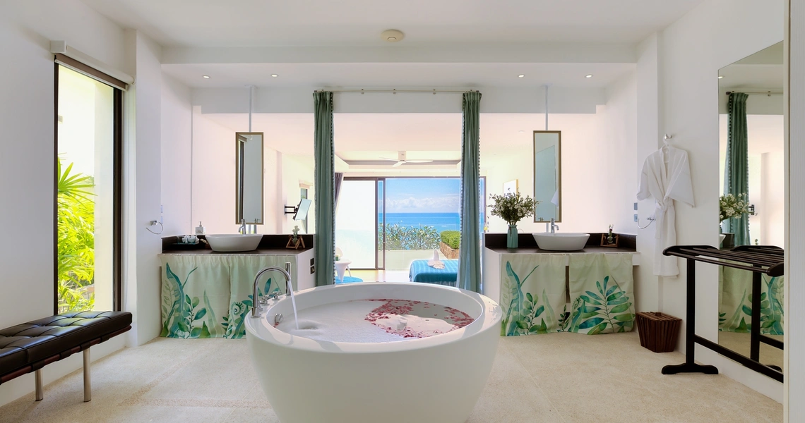 Luxury villas on Samui Villa Turquoise bathroom