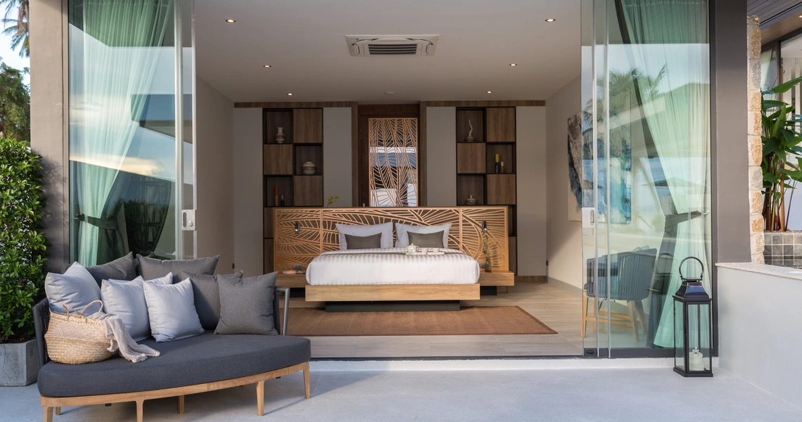 Ultra-Luxury 7 Bedroom Beachfront Villa Samui - Bedroom 1