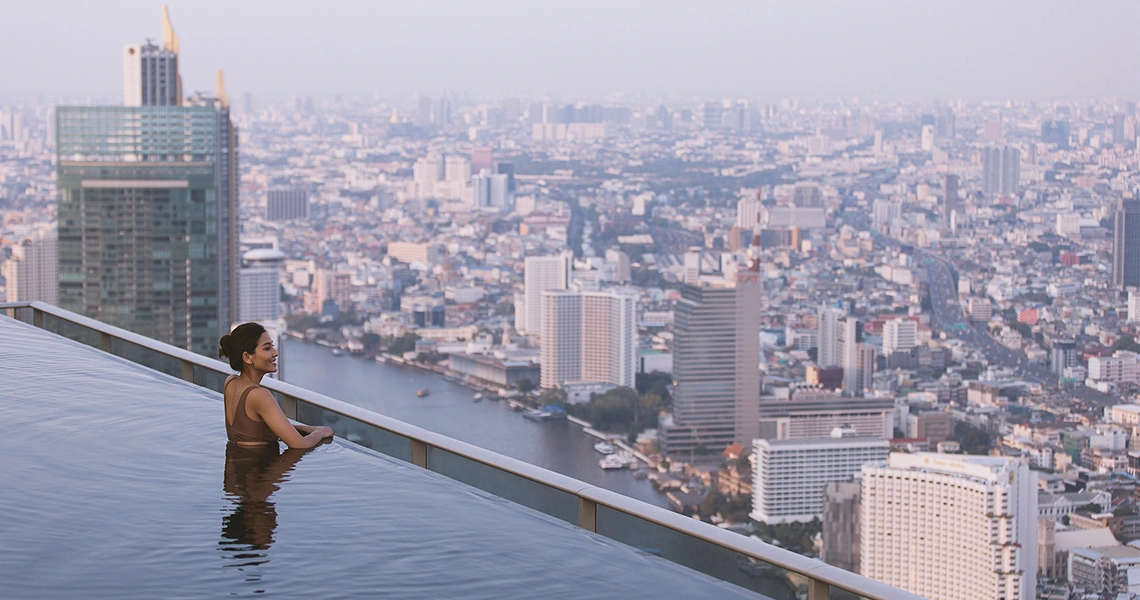 Four Seasons Private Residences Bangkok - Infinity Pool