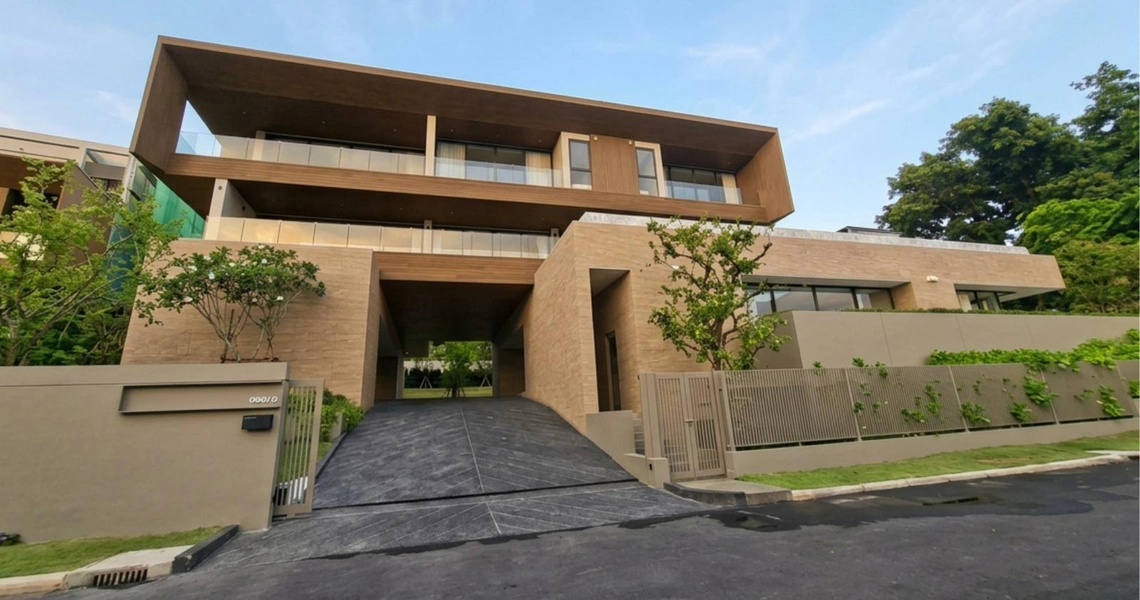 Maison Marina Panwa Exteripr amd drivway