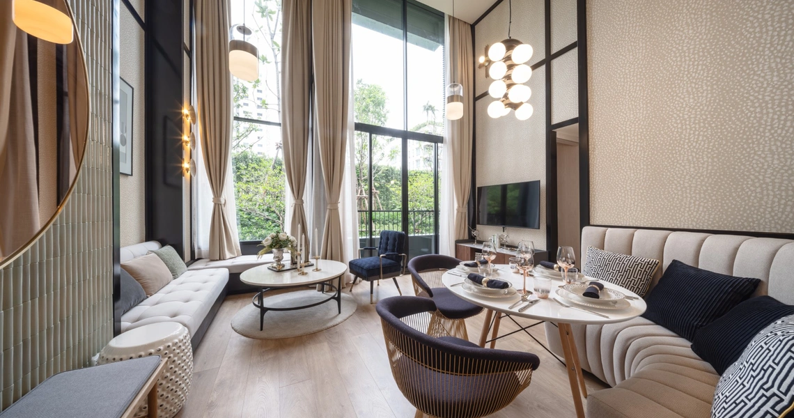 Noble Form Thonglor luxury high-rise - 2-bedroom fullplex living room