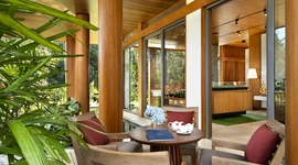 Aquella Lakeside show villa