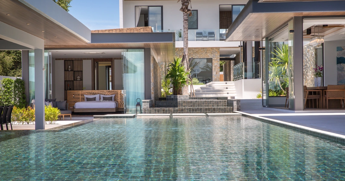 Ultra-Luxury 7 Bedroom Beachfront Villa Samui - Exterior 2
