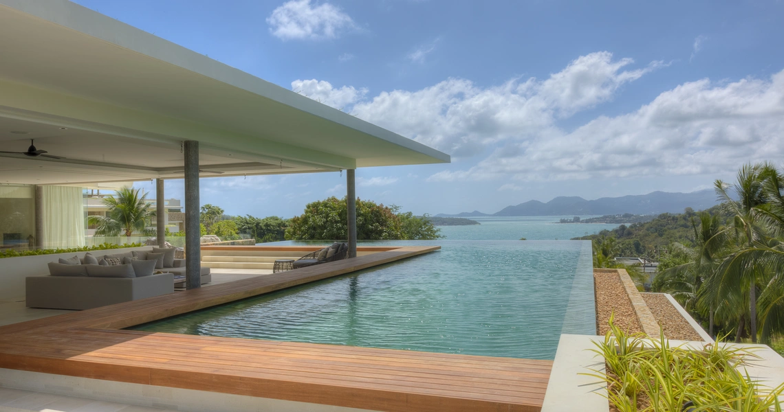 Luxury villas on Samui 6 Bedroom Pool Villa in Samujana swimming pool