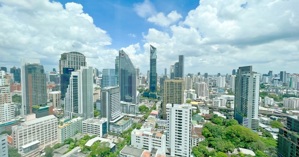 Kraam Sukhumvit 26 - Day time view