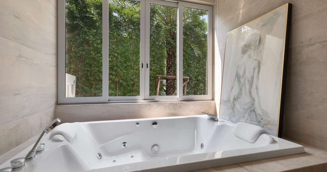 Samui Bayside - Luxury Villas in an Idyllic Beachside Setting Bathroom