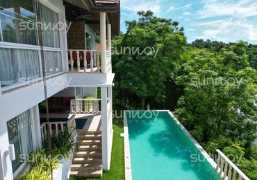 Villa Horizon 37 -  front of the villa