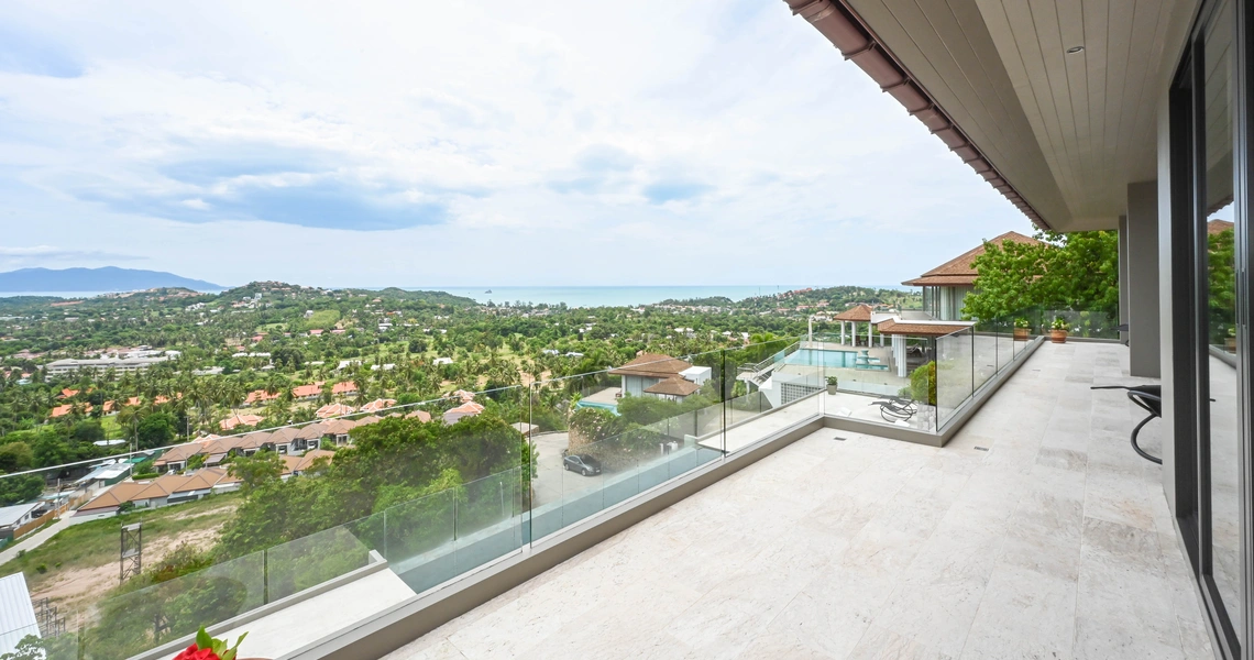 Luxury villas on Samui Villa Kelly 6 Bedroom Seaview Pool Villa balcony