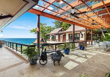 Ocean Front Villa - Relaxing area