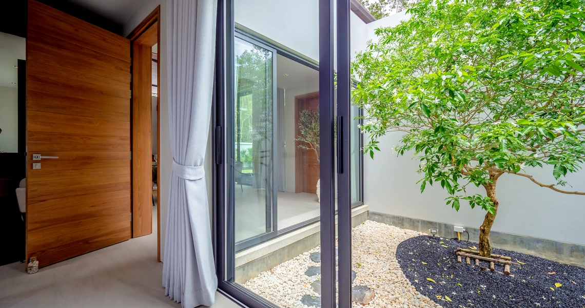 Botanica Modern Loft ll luxury villa - Slide door