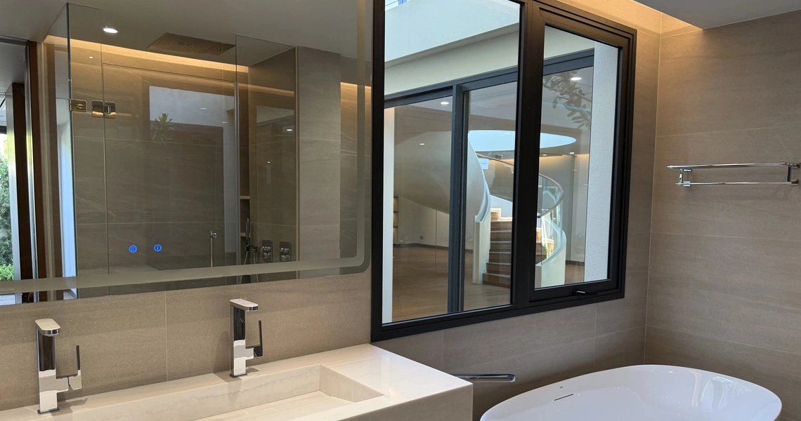 Banyan Tree Beachside Aegir bathroom with tub