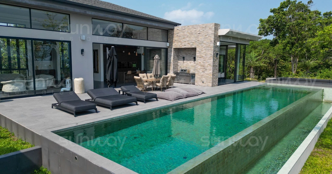 Villa Raphy – Swimming pool