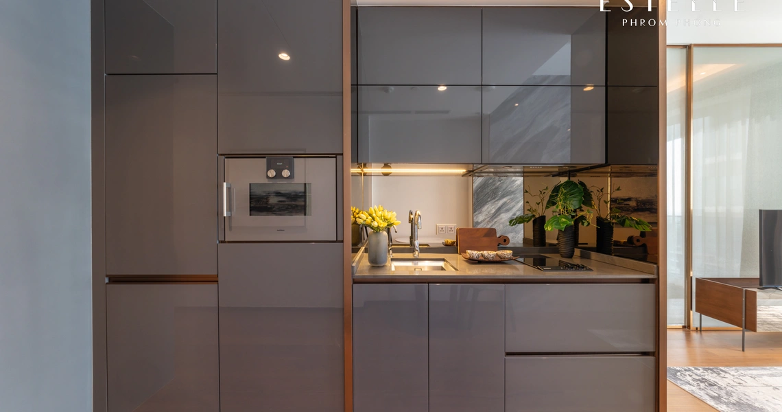 The Estelle Phrom Phong Luxury Bangkok Condo - Kitchen area