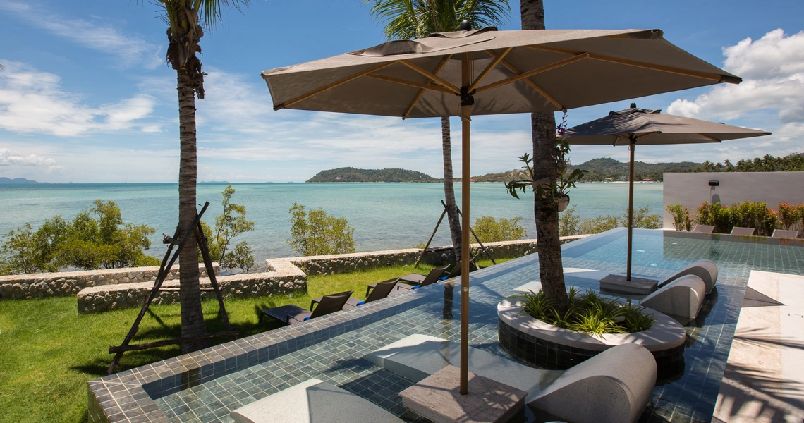 Ultra-Luxury 7 Bedroom Beachfront Villa Samui - Sun bed