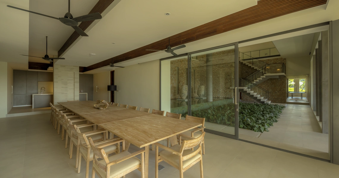 Luxury villas on Samui 6 Bedroom Pool Villa in Samujana dining area