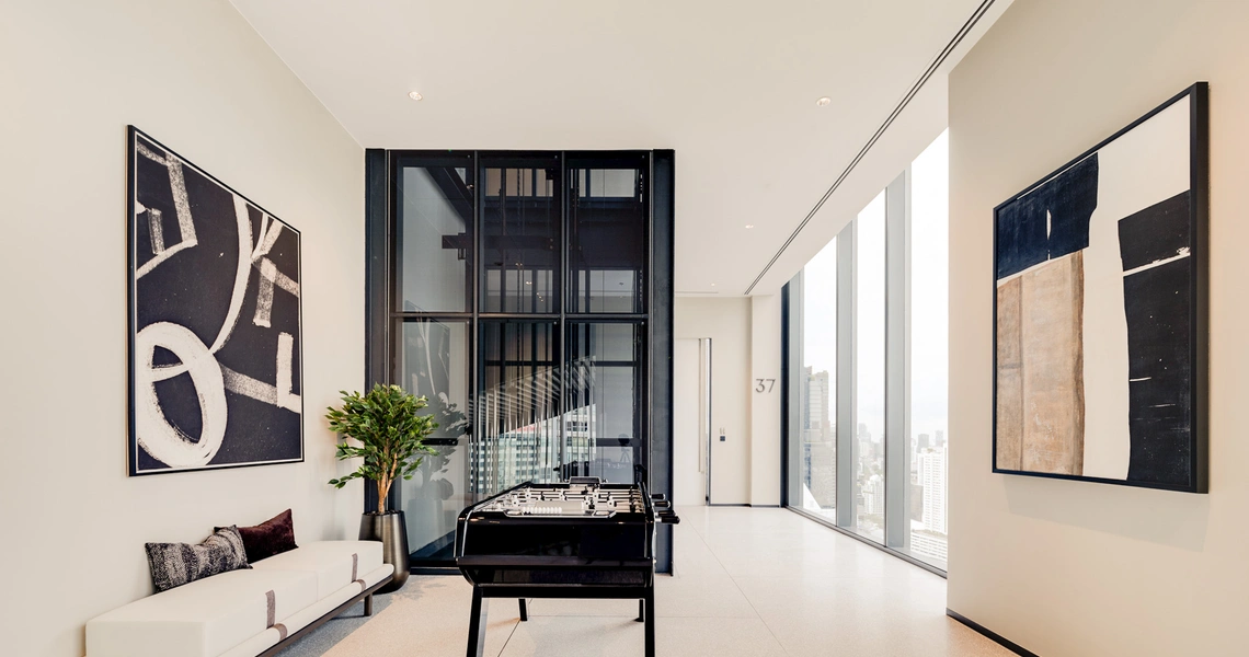 Tait Sathorn  12 Luxury Bangkok Condominium Library area