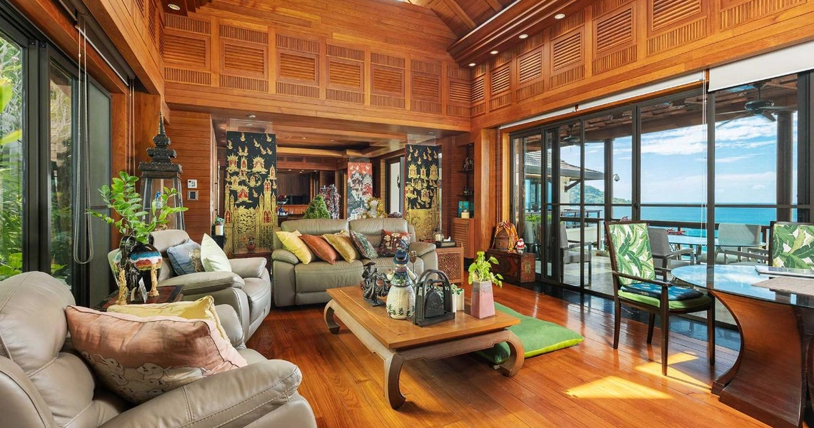 Ocean Front Villa - Living area