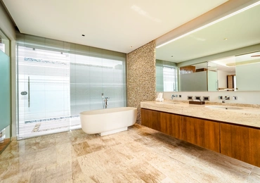 Botanica - Hillside - Bathroom