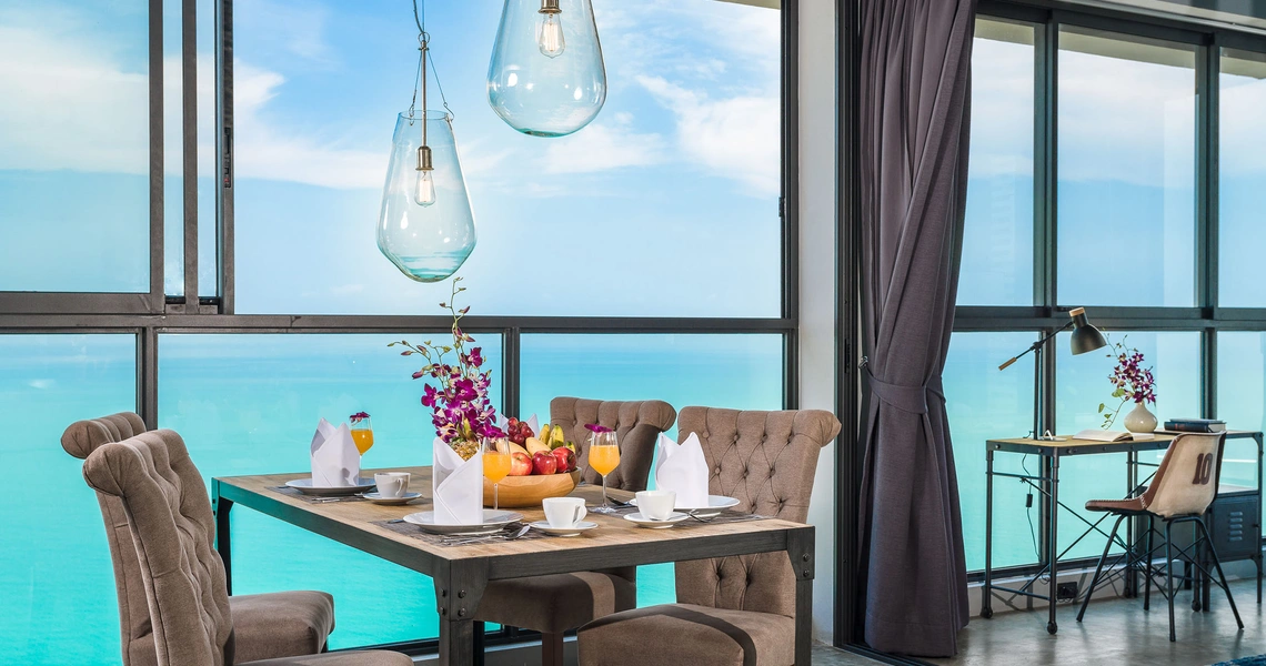 Luxury villas on Samui Sky Dream Villa dining area