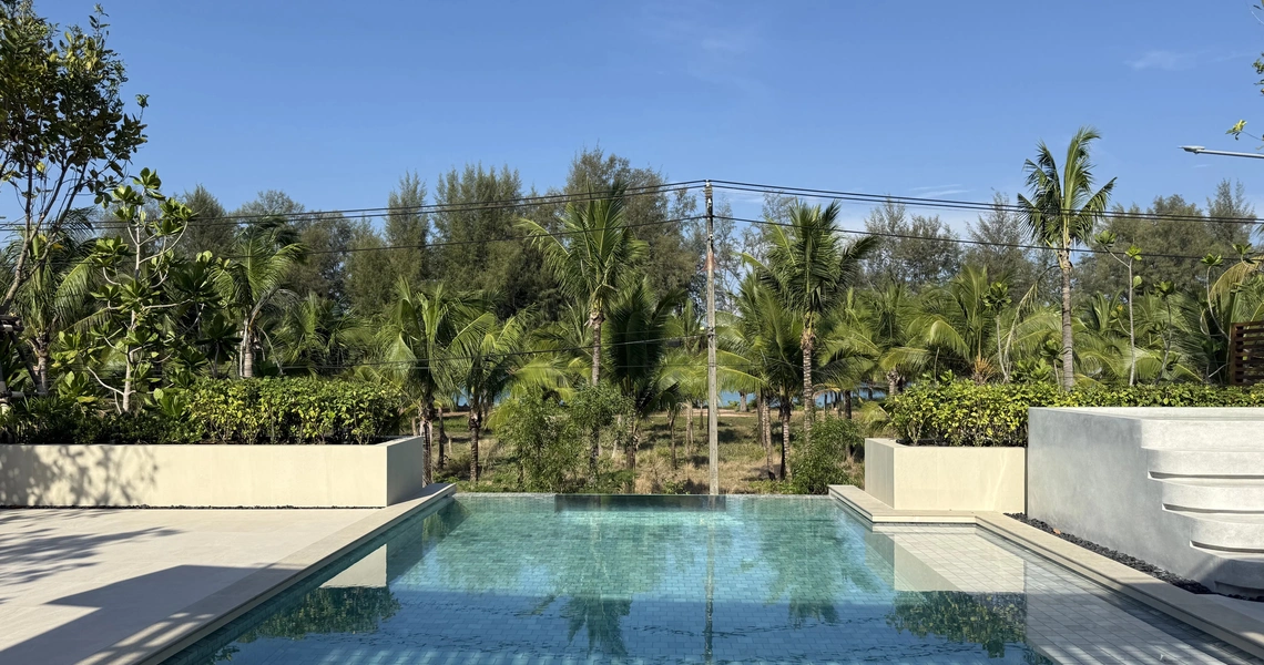 Banyan Tree Beachside Aegir pool with view