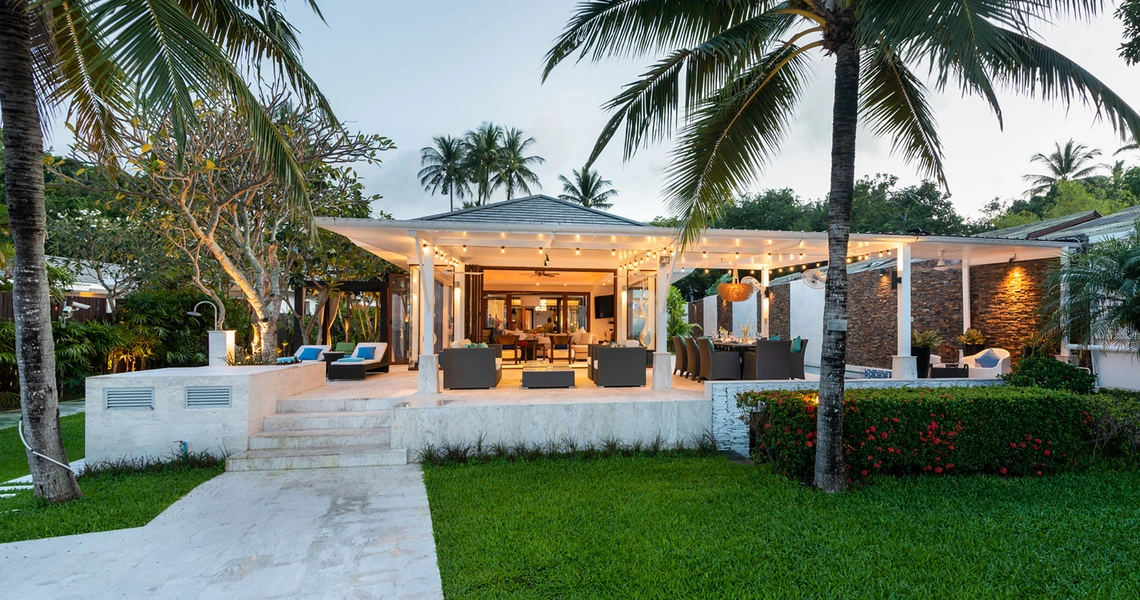 Samui Beachfront Villa Chi - exterior at daytime